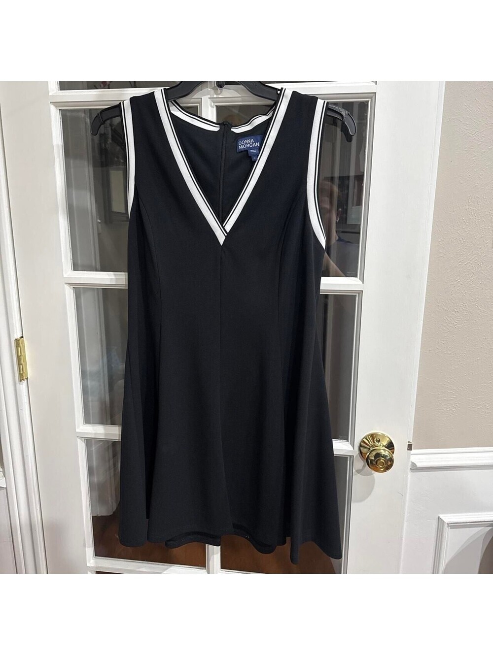 Donna Morgan V-Neck Sleeveless Fit and Flare Dress